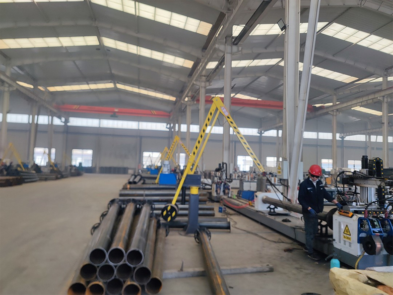 کارگاه پیچ زمین